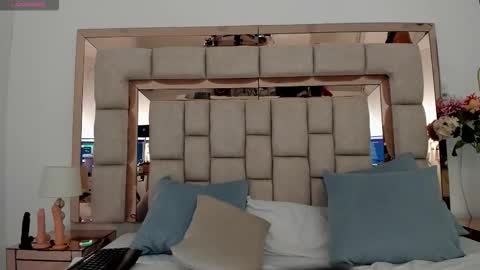 Emma Castillo online show from November 3, 10:05 am