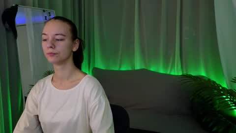 emma_chaser online show from February 19, 1:34 am