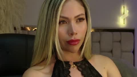 emma coronel online show from April 6, 11:05 pm