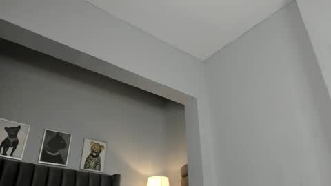 Snapshot of emma_crawford_ chatting on January 15, 8:01 pm Emma online show from January 15, 8:01 pm