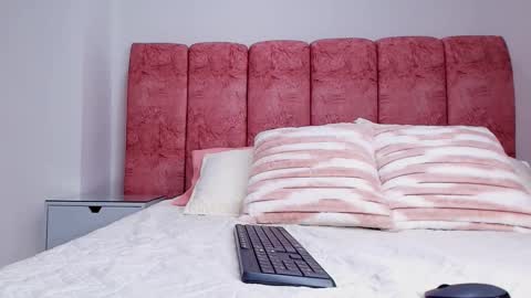 Emma online show from November 11, 3:06 am