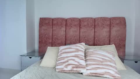 Emma online show from November 25, 3:06 am