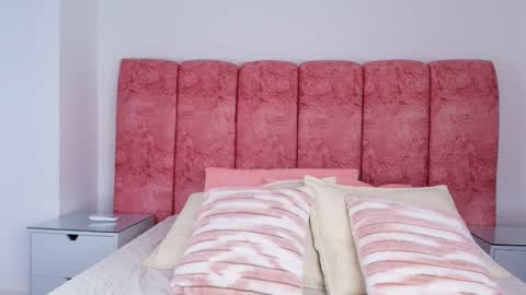 Emma online show from November 26, 3:07 am