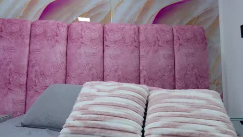 Emma online show from March 19, 3:10 am