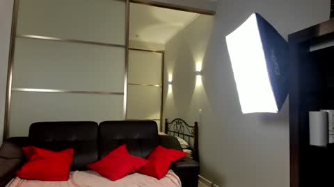 Emma online show from January 9, 11:14 am