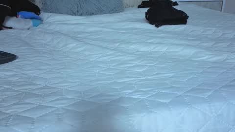 Emma online show from March 18, 8:23 pm