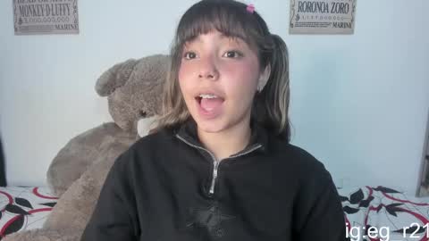 emma_grayys online show from March 29, 4:07 pm