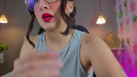 E M M A online show from April 10, 2:39 am