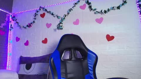 Emma Miel  online show from November 21, 3:05 am