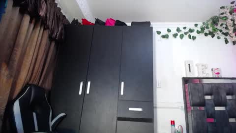 emma online show from January 14, 11:48 pm