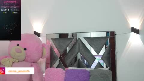 Snapshot of emma_jamess chatting on September 21, 3:41 am emma_jamess online show from September 21, 3:41 am