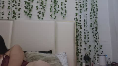 emma_johnson_ online show from February 10, 1:32 am