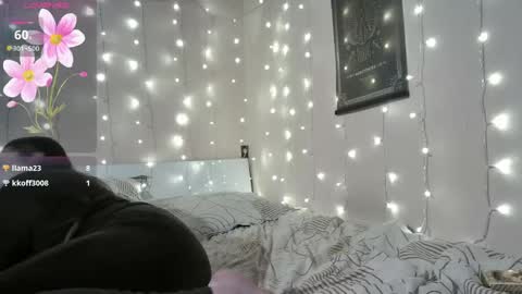emma_just online show from May 30, 9:17 am