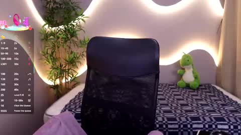 Snapshot of emma_lirys chatting on January 6, 4:16 am Emma online show from January 6, 4:16 am