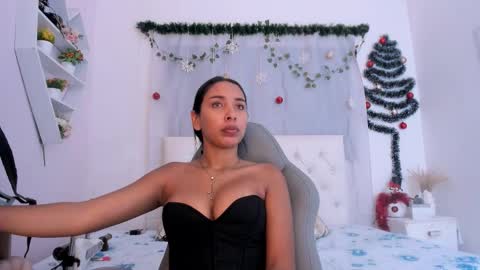 Emma online show from December 20, 6:59 pm