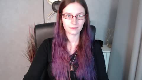 emma online show from January 6, 12:46 pm