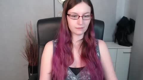 emma online show from February 12, 1:06 pm