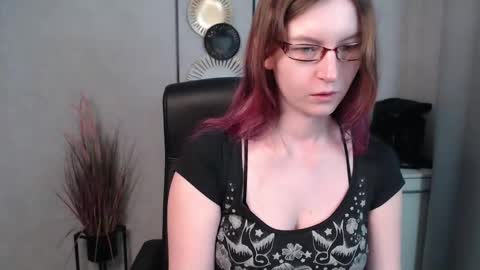 emma online show from March 3, 6:48 am