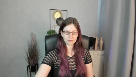 emma online show from April 13, 5:24 am