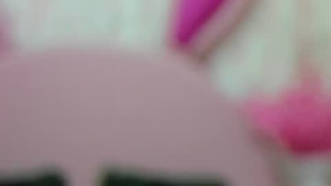 Snapshot of emma_luxx_ chatting on August 6, 11:34 am Emma online show from August 6, 11:34 am
