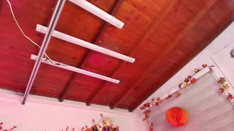 Snapshot of emma_madison_ chatting on October 21, 12:06 pm emma online show from October 21, 12:06 pm