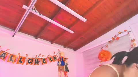 Snapshot of emma_madison_ chatting on October 23, 11:53 am emma online show from October 23, 11:53 am