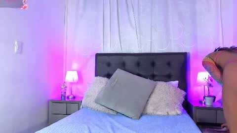 Snapshot of emma_martiin chatting on July 14, 11:10 pm Im Emma online show from July 14, 11:10 pm