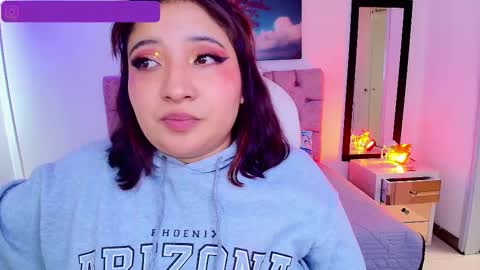 Emma Monserratt online show from September 17, 7:37 pm