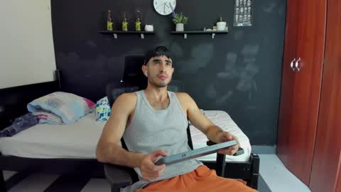 emma online show from February 17, 10:25 pm