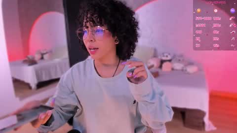     online show from December 1, 10:20 am