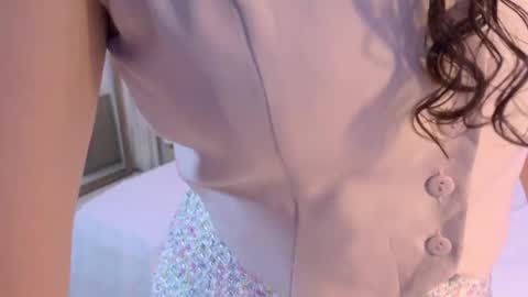 Emma online show from April 22, 8:54 pm