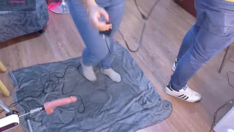 emma online show from April 13, 10:43 am