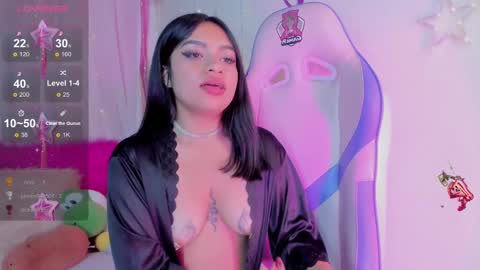 EMMA  online show from March 9, 5:17 pm