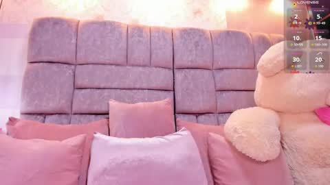 Emma  online show from November 28, 4:53 pm