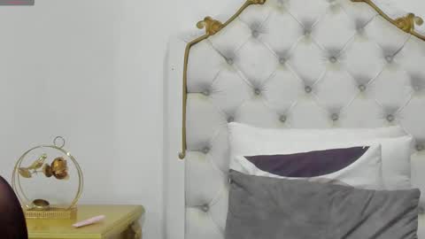 emma swit online show from February 23, 3:37 am