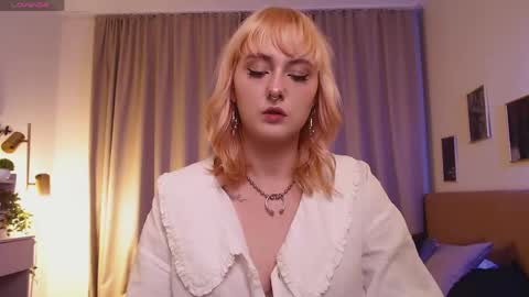 Rose online show from June 1, 2:08 pm