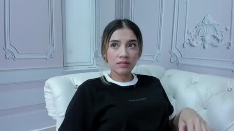 Snapshot of emma_torres18 chatting on December 2, 7:38 pm EMMA online show from December 2, 7:38 pm