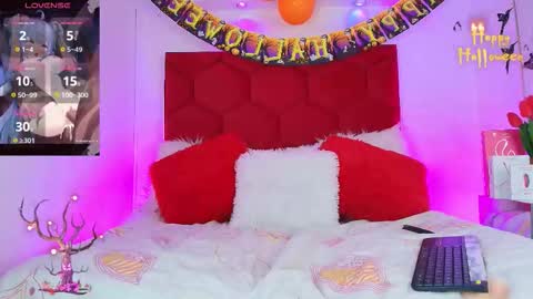 Snapshot of emma_wilder chatting on October 14, 3:02 pm neko online show from October 14, 3:02 pm