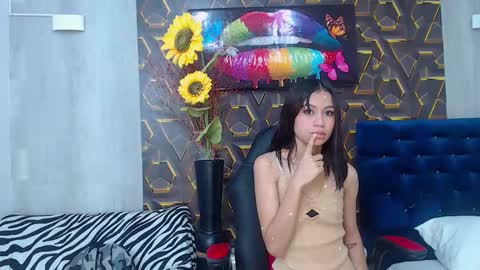 EMMA online show from October 12, 8:19 pm
