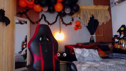 EMMA online show from October 20, 8:53 pm