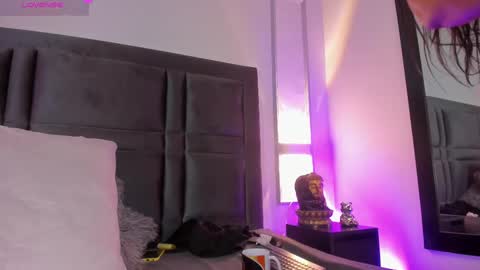 emma becket online show from February 13, 10:02 am