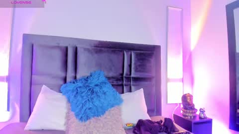 emma becket online show from March 12, 7:57 am