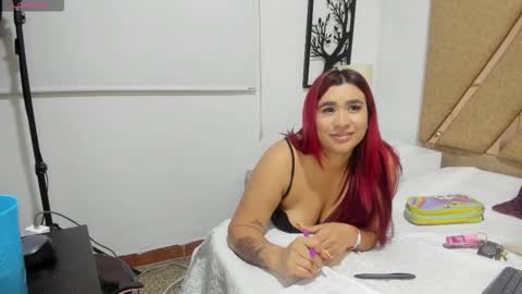 Snapshot of emmabigass7 chatting on March 26, 1:22 am Emma online show from March 26, 1:22 am