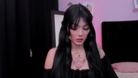 Snapshot of emmabridgerton chatting on January 15, 11:08 pm Emma online show from January 15, 11:08 pm