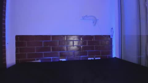 Snapshot of emmaclark_1 chatting on July 12, 6:10 pm emmaclark_1 online show from July 12, 6:10 pm