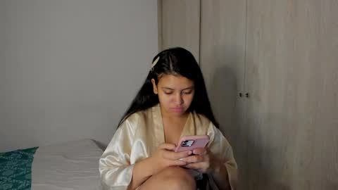 Snapshot of emmacromw7 chatting on February 24, 3:09 pm Emma independent model online show from February 24, 3:09 pm