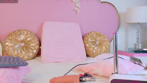 Welcome Im yosein  Your love is my passion activate it with your tips and enjoy with me online show from October 24, 10:39 pm