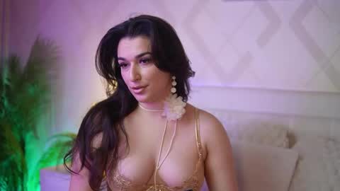  Emma  online show from March 22, 6:44 pm