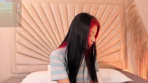           online show from November 6, 12:28 pm