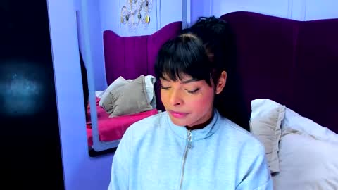 emmaebony_ online show from January 15, 2:54 pm